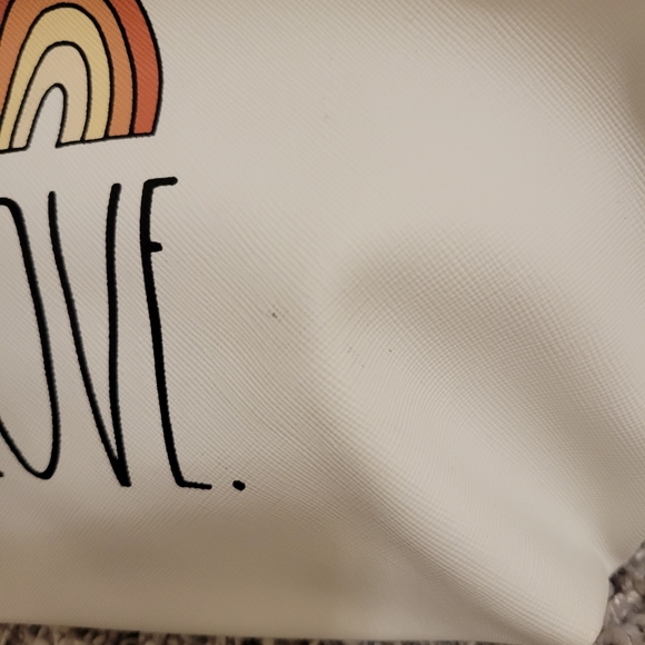 🛍5 for $25/ Rae Dunn Rainbow LOVE Cosmetic Bag - Picture 6 of 7